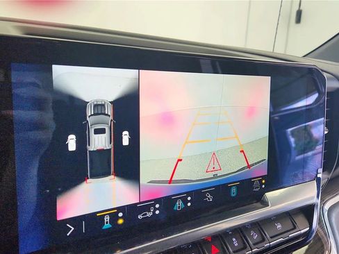 Used 2023 Chevrolet Silverado 1500 LT Trail Boss w/ LT Trail Boss Premium Package image 29