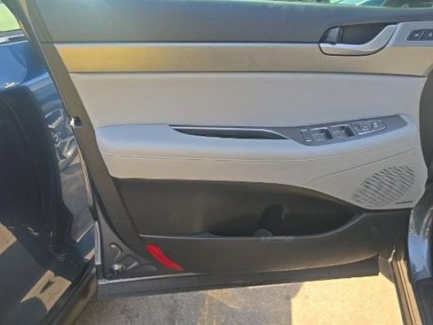 Used 2024 Hyundai Palisade SEL w/ Premium Package FWD image 12