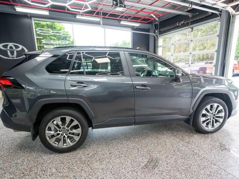 Used 2019 Toyota RAV4 Limited w/ All Weather Liner Package AWD/4WD image 4