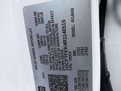 Certified 2024 Chevrolet Colorado ZR2 w/ ZR2 Convenience Package III AWD/4WD image 18