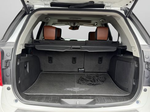 Used 2017 Chevrolet Equinox Premier w/ Enhanced Convenience Package FWD image 23