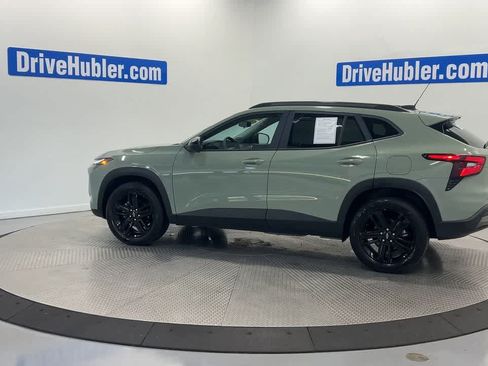 Used 2024 Chevrolet Trax ACTIV w/ Sunroof Package FWD image 8