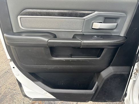 Used 2019 RAM 2500 Big Horn image 30