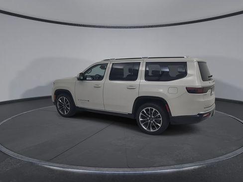 Certified 2022 Jeep Wagoneer Series III w/ Premium Group I AWD/4WD image 12
