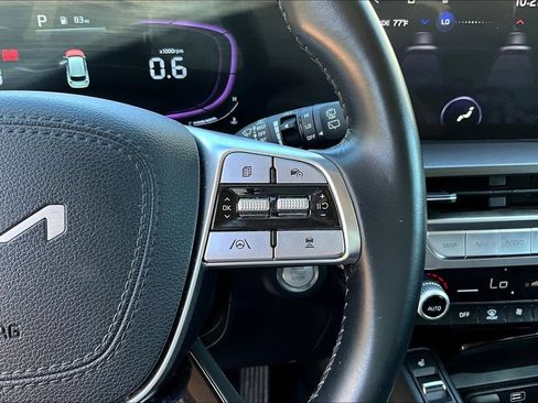 Certified 2025 Kia Telluride S AWD/4WD image 12