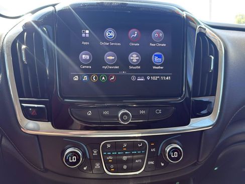 Used 2020 Chevrolet Traverse RS FWD image 22
