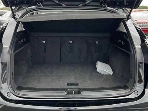 Certified 2025 Buick Envision Sport Touring image 9