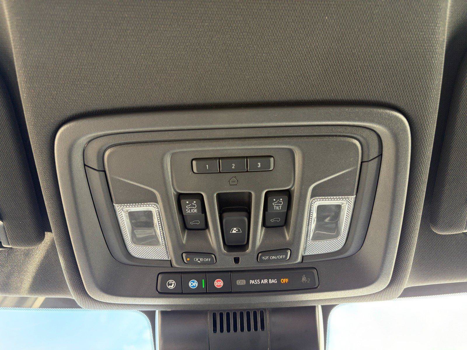 Used 2024 Chevrolet Silverado 3500 High Country w/ High Country Premium Package AWD/4WD image 18