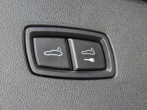 Certified 2023 Porsche Cayenne Coupe AWD/4WD image 50