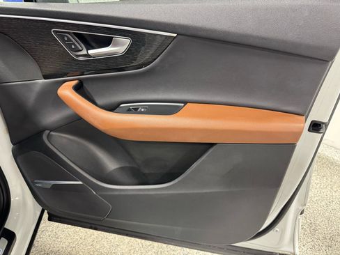 Used 2020 Audi Q7 3.0T Prestige w/ Prestige Package image 15