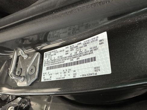 Used 2017 Ford Escape SE w/ Equipment Group 201A image 12