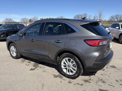 Used 2022 Ford Escape SE w/ Convenience Package image 7