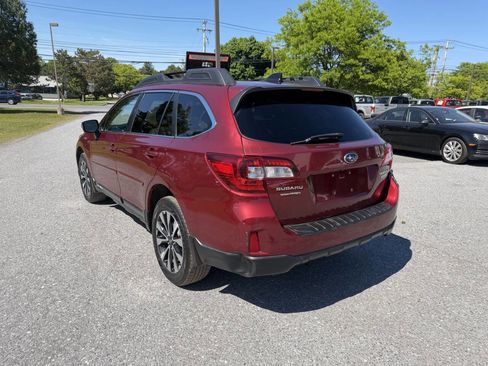 Used 2016 Subaru Outback 2.5i Limited AWD/4WD image 3