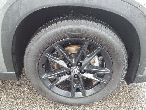 Certified 2026 Toyota Grand Highlander Platinum image 30