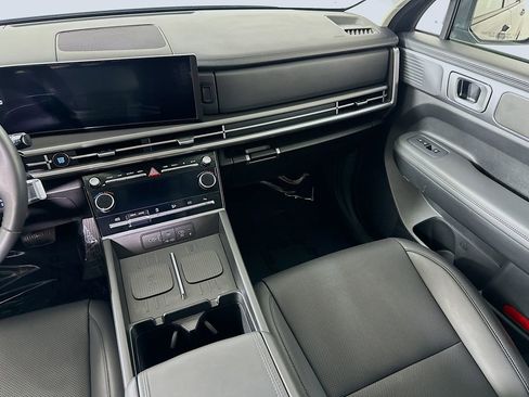 Used 2025 Hyundai Santa Fe SEL FWD image 20