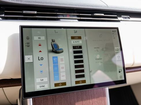 New 2026 Land Rover Range Rover SE AWD/4WD image 40