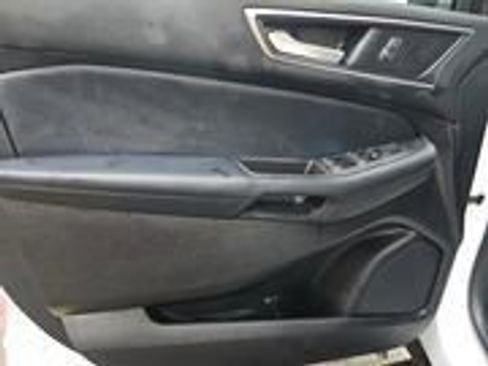 Used 2022 Ford Edge SEL w/ Convenience Package image 11