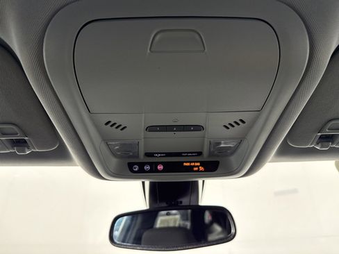 Used 2022 Chevrolet Blazer LT image 26