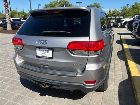 Used 2016 Jeep Grand Cherokee Laredo AWD/4WD image 5