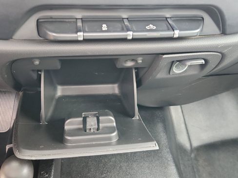 Used 2016 Chevrolet Silverado 1500 W/T w/ WT Fleet Convenience Package AWD/4WD image 24