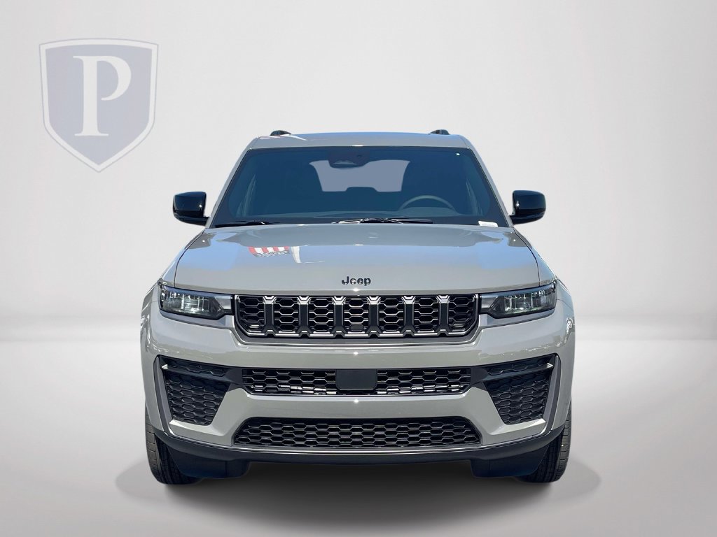 New 2027 Jeep Grand Cherokee Altitude AWD/4WD image 3