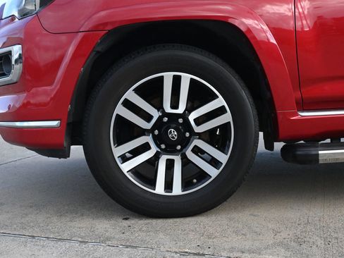 Used 2019 Toyota 4Runner Limited AWD/4WD image 29