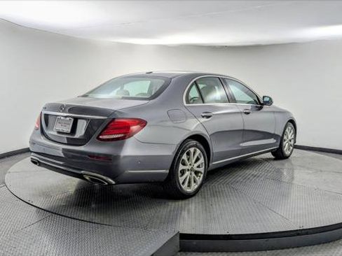 Used 2017 Mercedes-Benz E 300 image 8