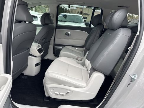 Used 2026 Hyundai Ioniq 9 Limited image 42
