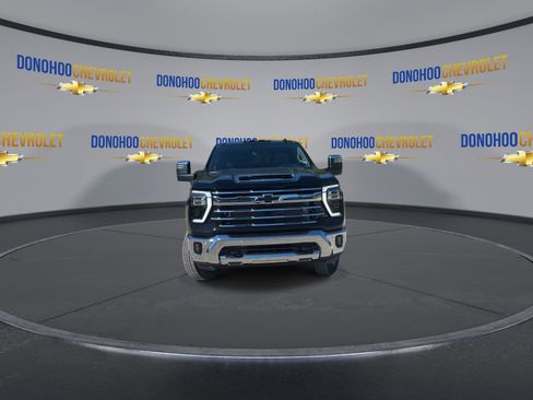 New 2026 Chevrolet Silverado 3500 LTZ w/ LTZ Plus Package AWD/4WD image 6