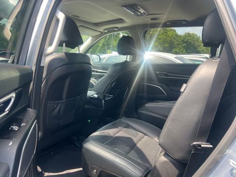 Used 2025 Kia Telluride S FWD image 6