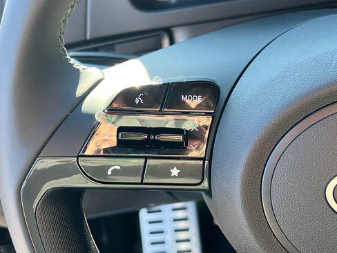 New 2025 Hyundai Elantra Sport image 16