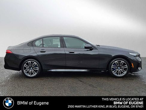 New 2026 BMW 530i xDrive w/ M Sport Package image 2