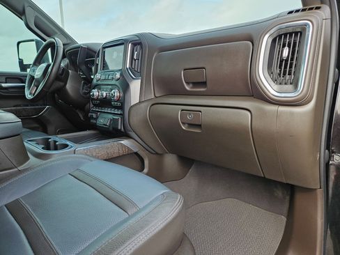 Used 2023 GMC Sierra 2500 Denali w/ Denali Ultimate Package image 28