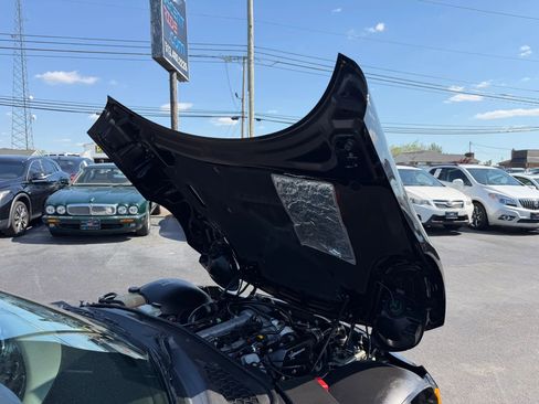 Used 2006 Pontiac Solstice Convertible w/ Premium Package RWD image 36