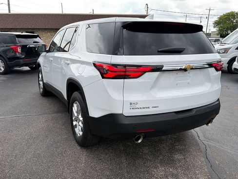 Used 2022 Chevrolet Traverse LS AWD/4WD image 5