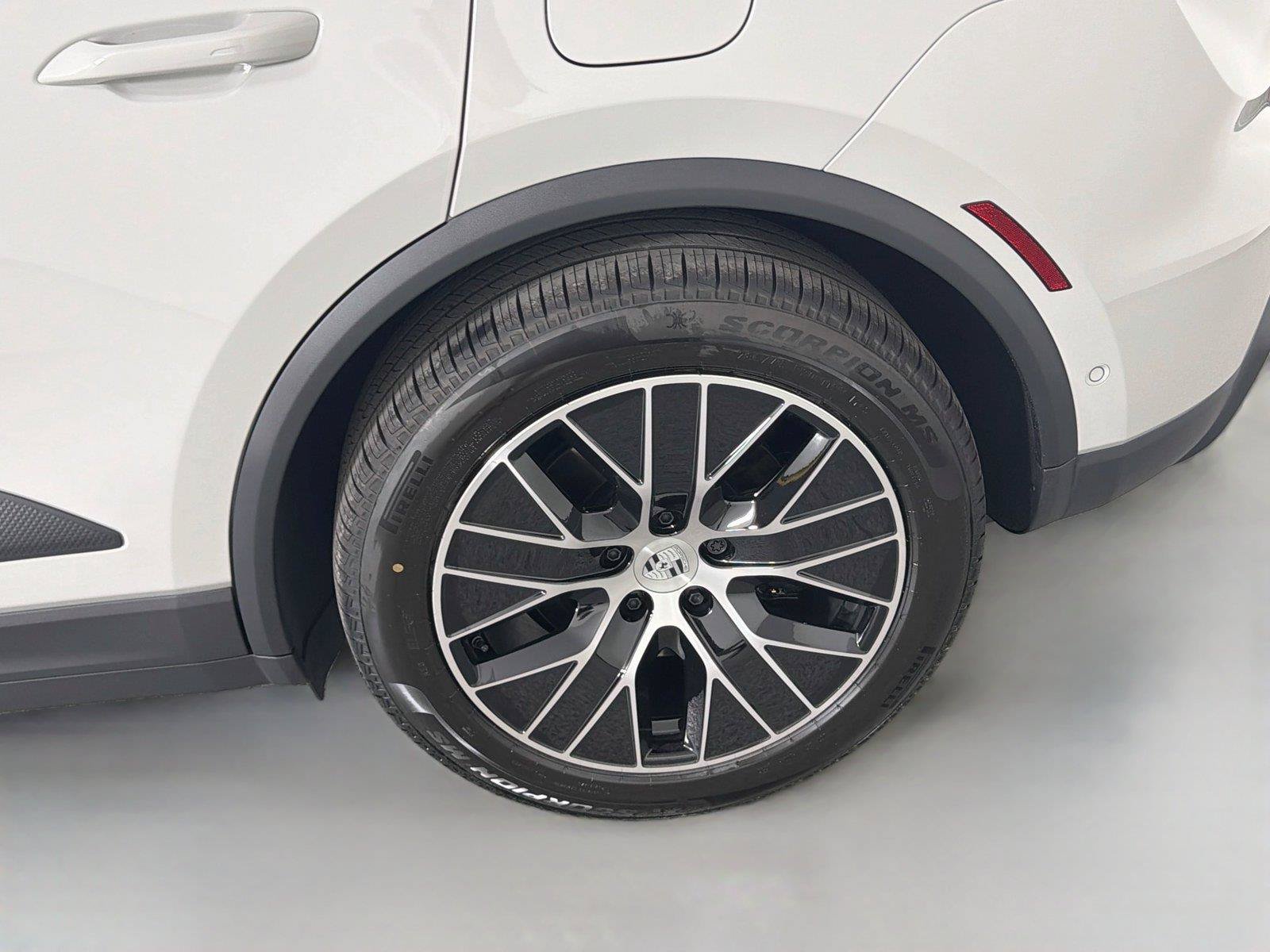 Certified 2026 Porsche Macan Electric RWD image 12