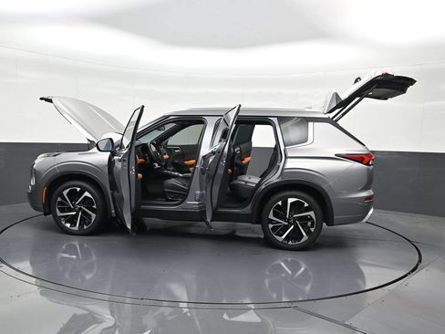 Used 2022 Mitsubishi Outlander SEL AWD/4WD image 32