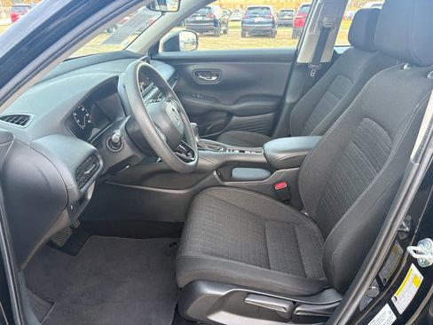 Certified 2024 Honda HR-V LX image 10