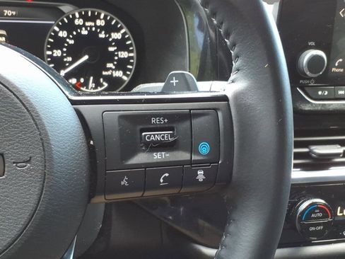 Used 2023 Nissan Pathfinder SV AWD/4WD image 13
