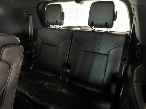 Used 2025 Lexus LX 700h Overtrail w/ Accessory Package (Z1) AWD/4WD image 16