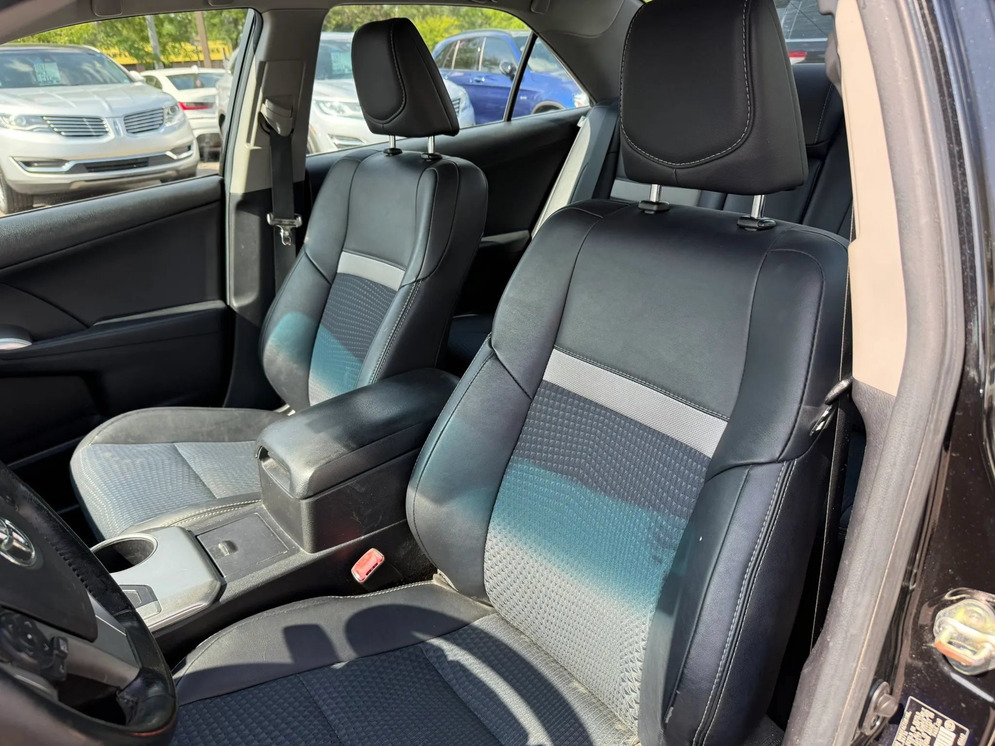 Used 2014 Toyota Camry SE FWD image 15