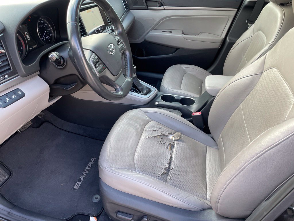 Used 2017 Hyundai Elantra Limited w/ Limited Ultimate Package 05 FWD image 9