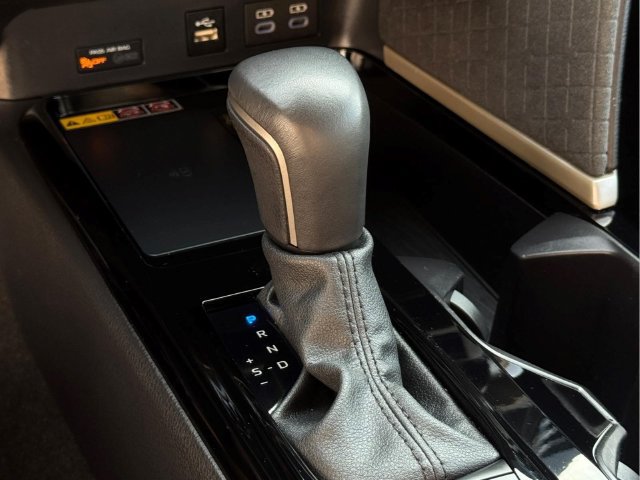 Used 2025 Toyota Camry XLE FWD image 20