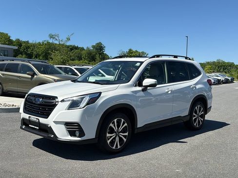Certified 2023 Subaru Forester Limited AWD/4WD image 3