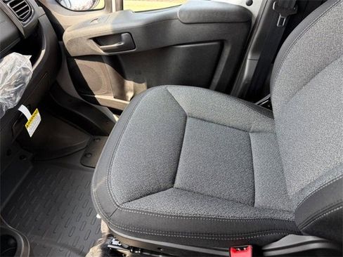 New 2025 RAM ProMaster 2500 w/ Convenience Group image 28