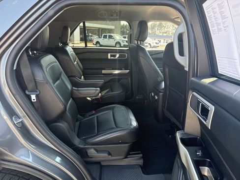 Certified 2021 Ford Explorer XLT w/ Equipment Group 202A image 24
