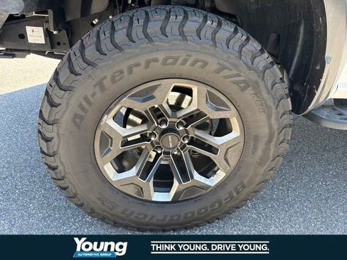 Used 2019 Ford F150 Raptor w/ Equipment Group 802A Luxury AWD/4WD image 17