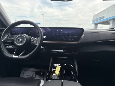 Used 2025 Buick Envision Sport Touring AWD/4WD image 15