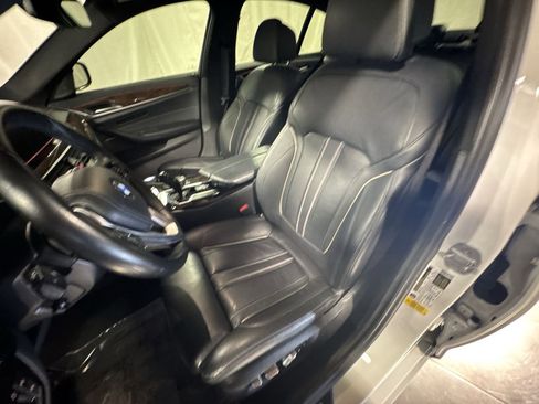 Used 2018 BMW 530i image 15
