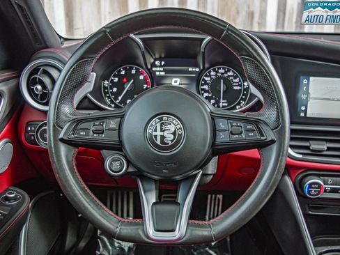 Used 2021 Alfa Romeo Giulia Ti Sport image 13